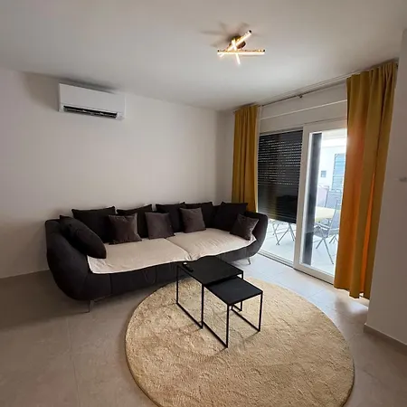 Neubauwohnung Mit Meerblick In