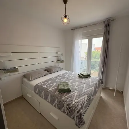 Neubauwohnung Mit Meerblick In