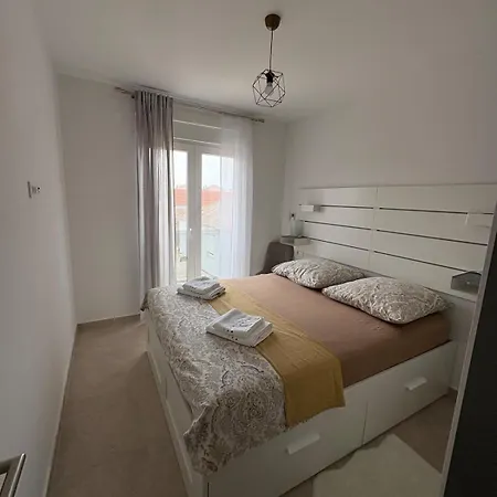 Neubauwohnung Mit Meerblick In