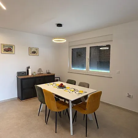 Apartment Neubauwohnung Mit Meerblick In